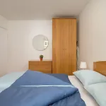 Apartment Pina