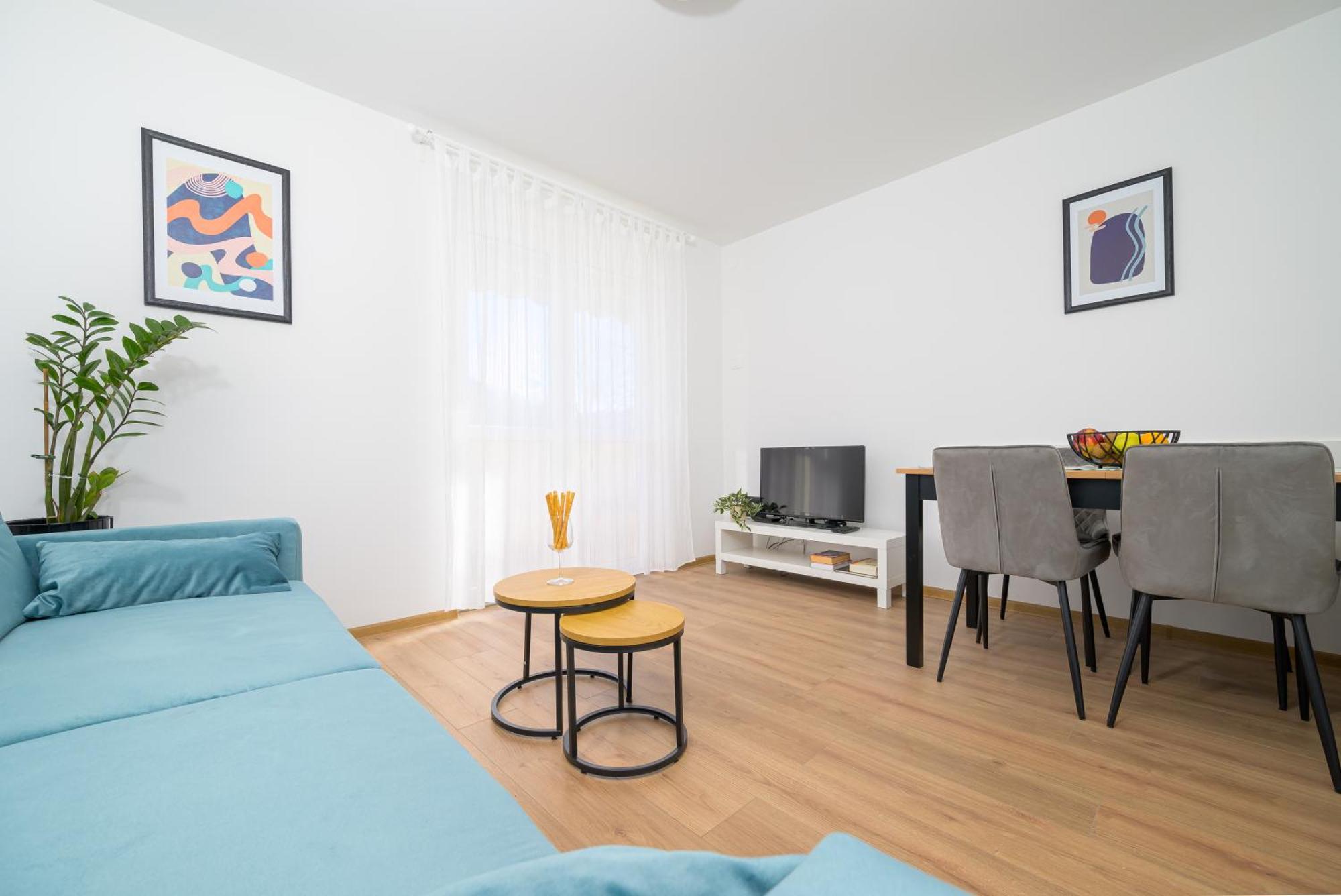 Apartment Pina *
