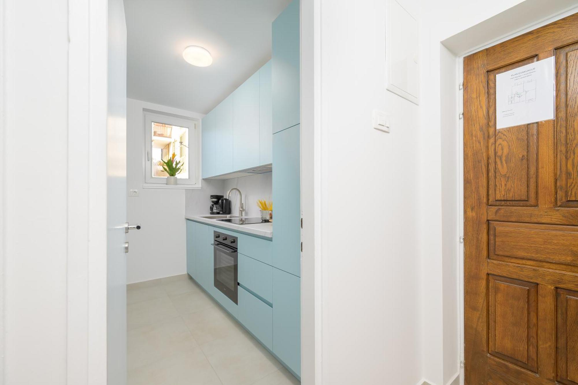 Pina Apartment
